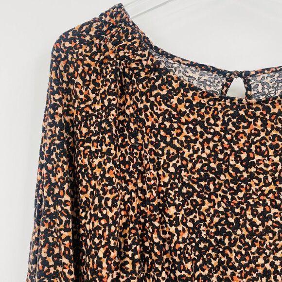 LOFT Size Small Tan & Black Cheetah Print 3/4 Sleeve Jersey Knit Blouse Top - Picture 4 of 9